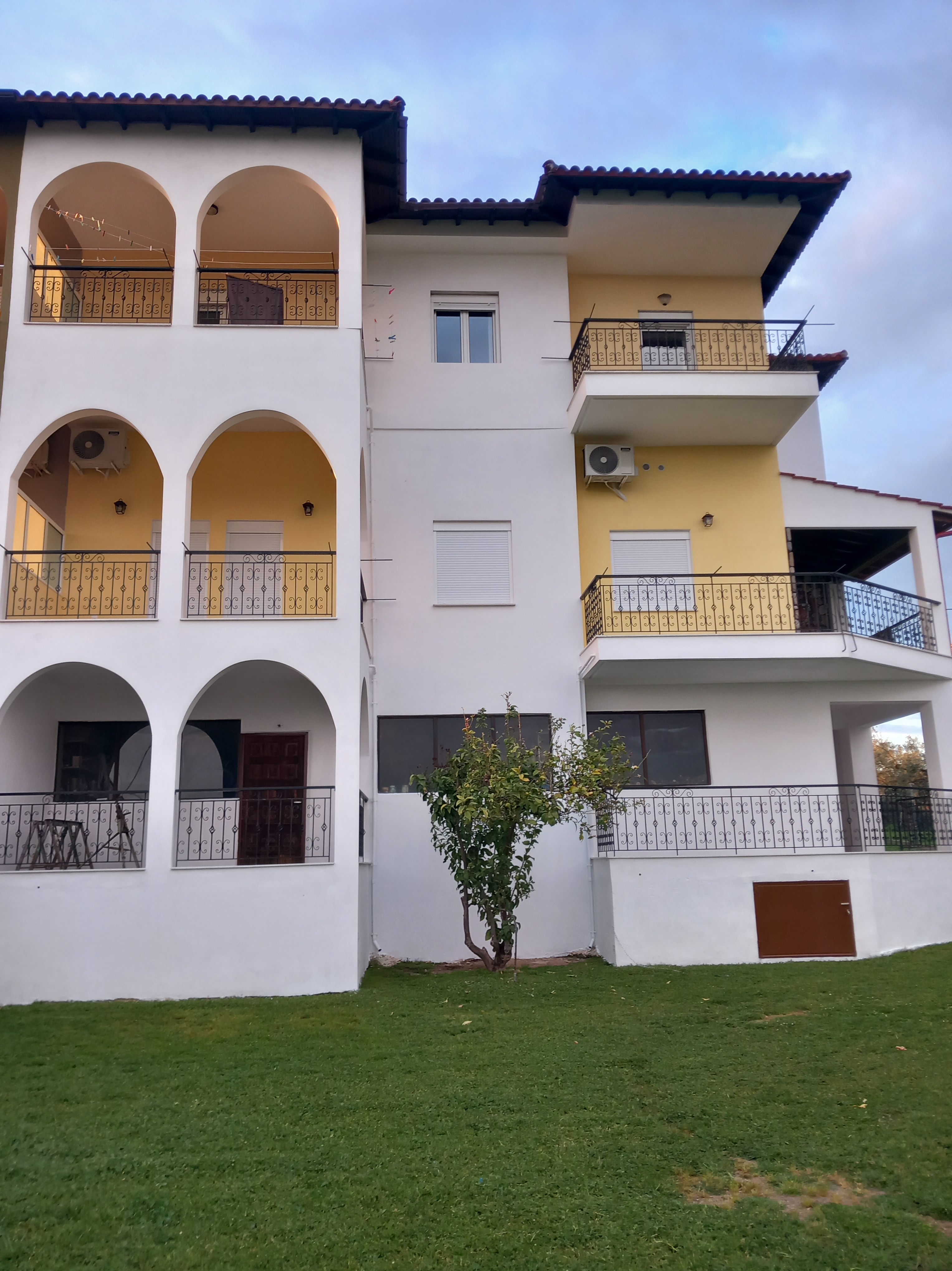 back side of Thalassoudis-house